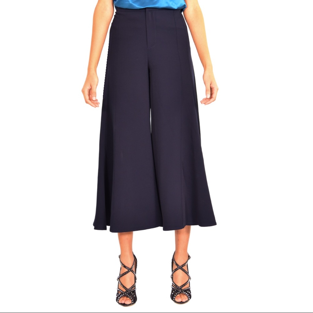 Sweet Kissies Boutique NWT cropped palazzo flare hem pants